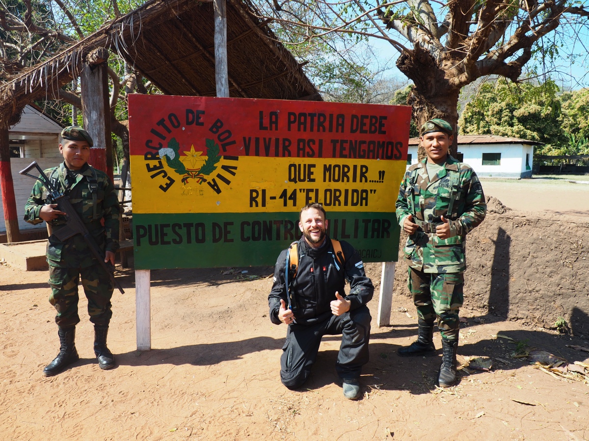 Not everyone is corrupt in the Americas. Meeting nice soldiers from the border at San Matias in Bolivia